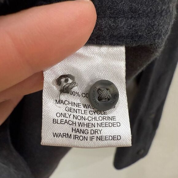 Untuckit Men's Size Medium Grey Long Sleeve Heavy Flannel Button Down Shirt - Picture 7 of 8